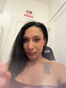 Chat XXX en directo de FerrariFrench