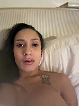 Chat +18 de FerrariFrench ao vivo