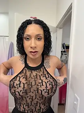 FerrariFrench's Live XXX Chat