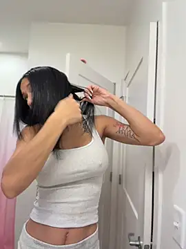 FerrariFrench's Live XXX Chat