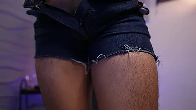 Tayler_Cross_ Show Webcam