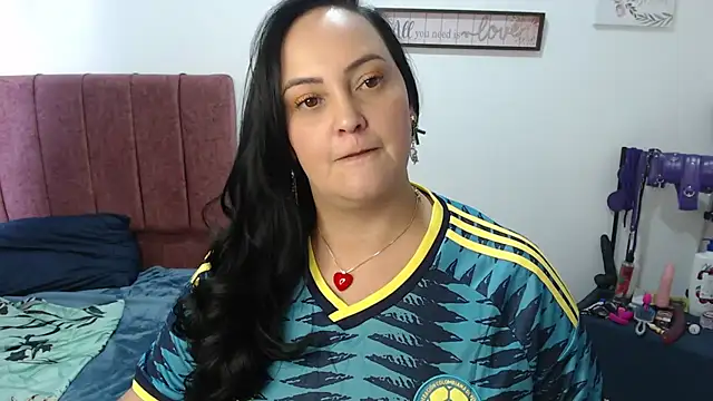 Veroniicabbw_ élő XXX-chatje