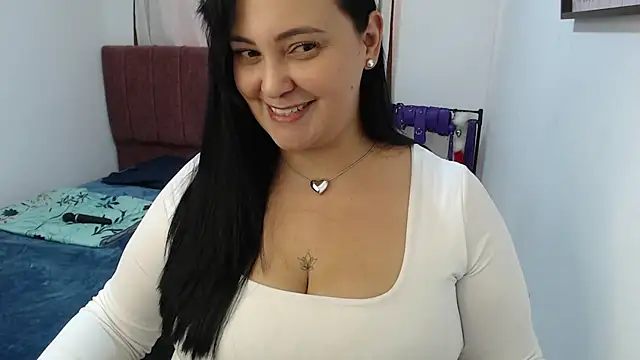 Chat +18 de Veroniicabbw_ ao vivo