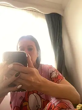 HeyAmaraa: вебкам-шоу