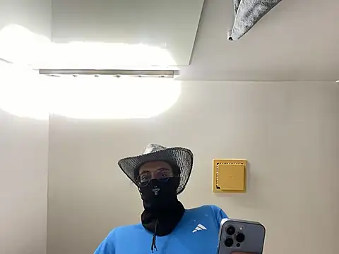 DeepGuy20 webcam show
