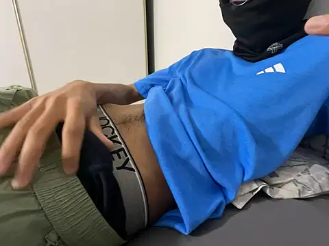 DeepGuy20 Adlı Modelin Web Kamerası Şovu