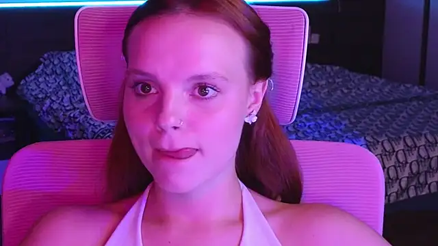 mollybossy webcam show