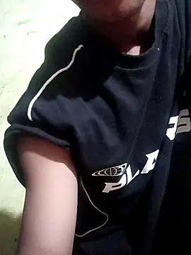 YourTeenBoy21 Adlı Modelin Web Kamerası Şovu