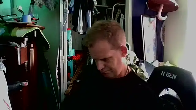 Pertunjukan Kamera Web strokingjoe14585