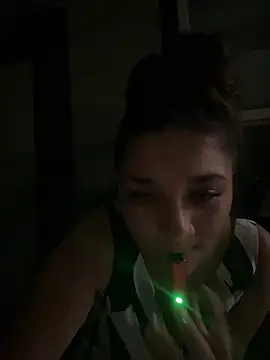 treasurebabii webcam show