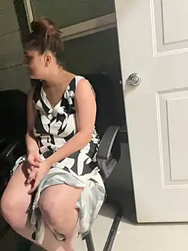 treasurebabii's Webcam Show