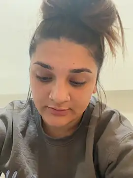 treasurebabii webcam show