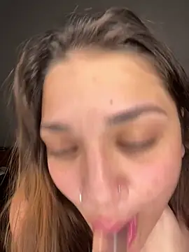 Webkamerová show treasurebabii