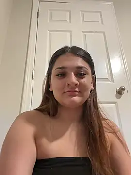 treasurebabii Show in webcam
