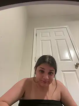 treasurebabii Show in webcam
