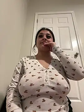 treasurebabii Show in webcam