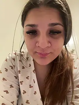 treasurebabii Show in webcam