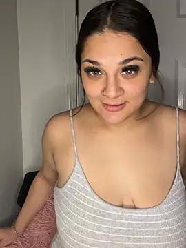 treasurebabii Show Webcam
