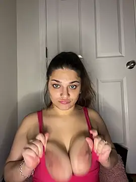 treasurebabii Webcam Show