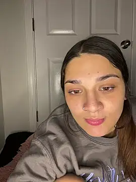 treasurebabii Webcam Show