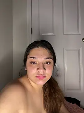 treasurebabii Show in webcam