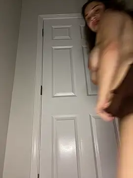 عرض كام treasurebabii