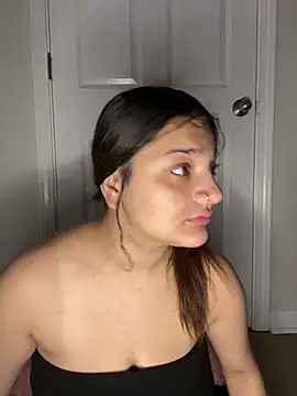 treasurebabii Show in webcam