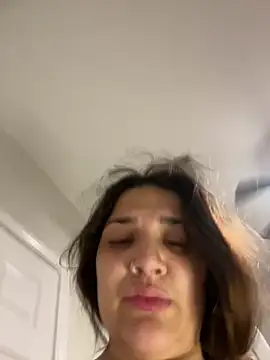 הופעת וובקאם של treasurebabii