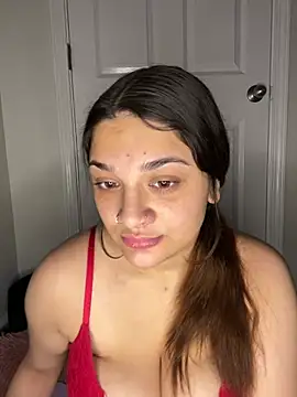 treasurebabii Webcam Show