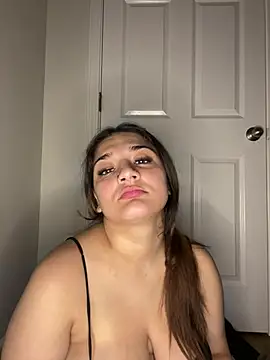 treasurebabii Webcam Show