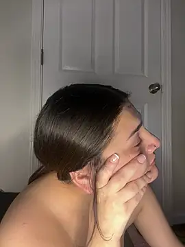 treasurebabii Show in webcam