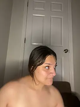 treasurebabii webcam show