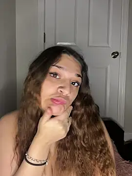 treasurebabii Show in webcam