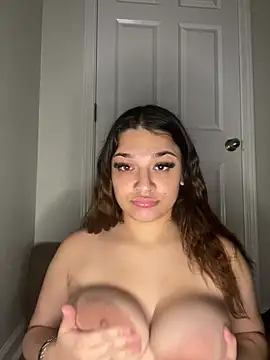 treasurebabii – webcam-show