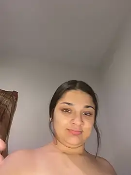 treasurebabii webcam show
