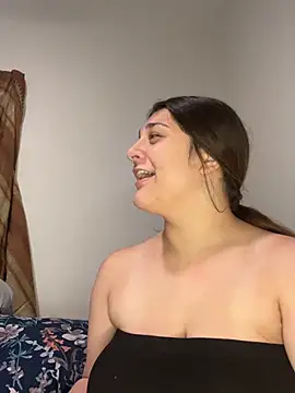 הופעת וובקאם של treasurebabii