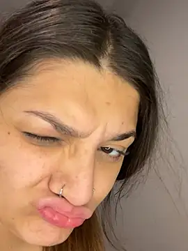 treasurebabii's Webcam Show