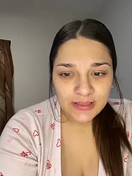 הופעת וובקאם של treasurebabii