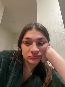 treasurebabii webcam show