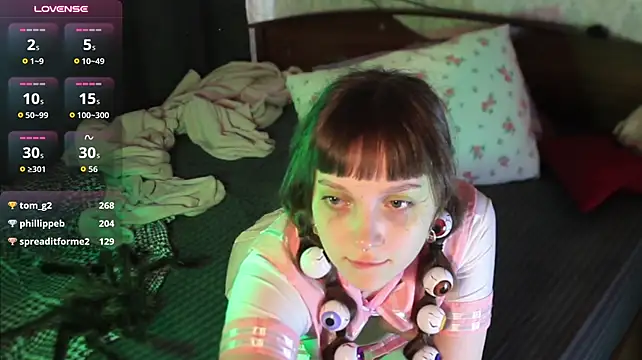 RileyNymph Show in webcam