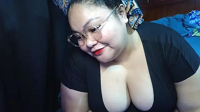 Chatroom XXX en direct de prettycarla_