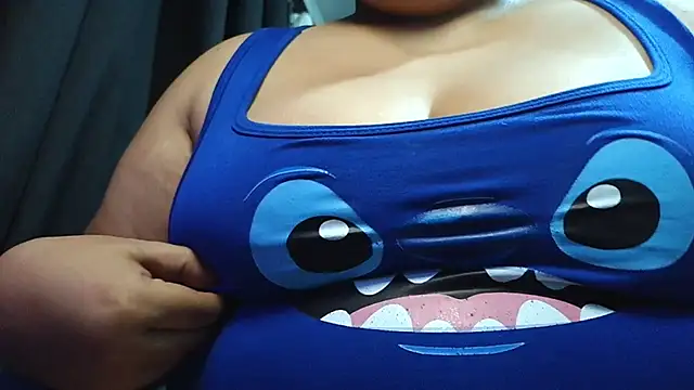 prettycarla_ Chat XXX in diretta