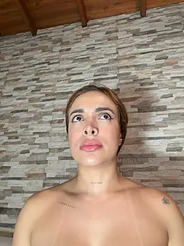 CiaraMorettii live-chat rom