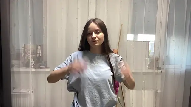 Liabae Adlı Modelin Canlı XXX Sohbeti