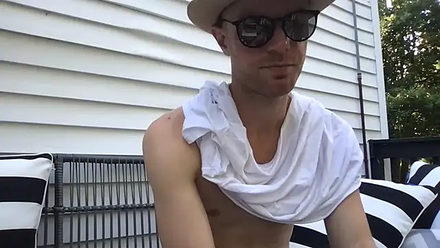 JustAGuy97 Webcam Show