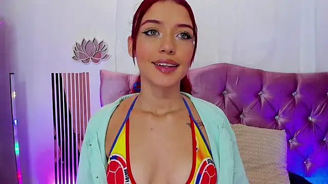 Cherry_Scarlet_'s Live XXX Chat
