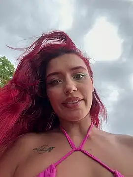 Cherry_Scarlet_ Chat XXX in diretta