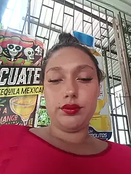 Pokazy przed kamerką – Naughty-Samanta-