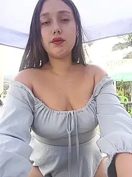 Naughty-Samanta-のウェブカメラショー