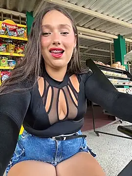 Naughty-Samanta- élő chatszobája